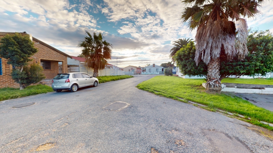 4 Bedroom Property for Sale in Gustrouw Western Cape